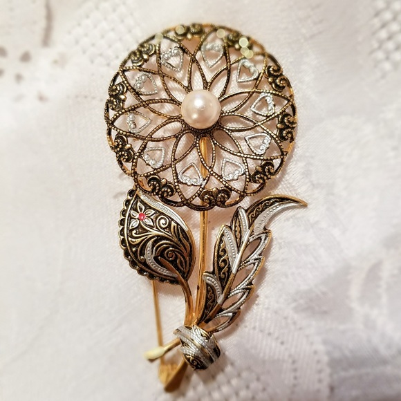 Vintage Jewelry - 🏵Vintage/Antique Spanish Damascene Flower Brooch